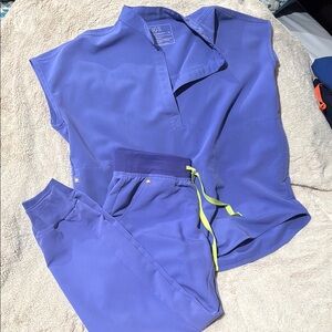 FIGS Blueberry Women’s scrub set